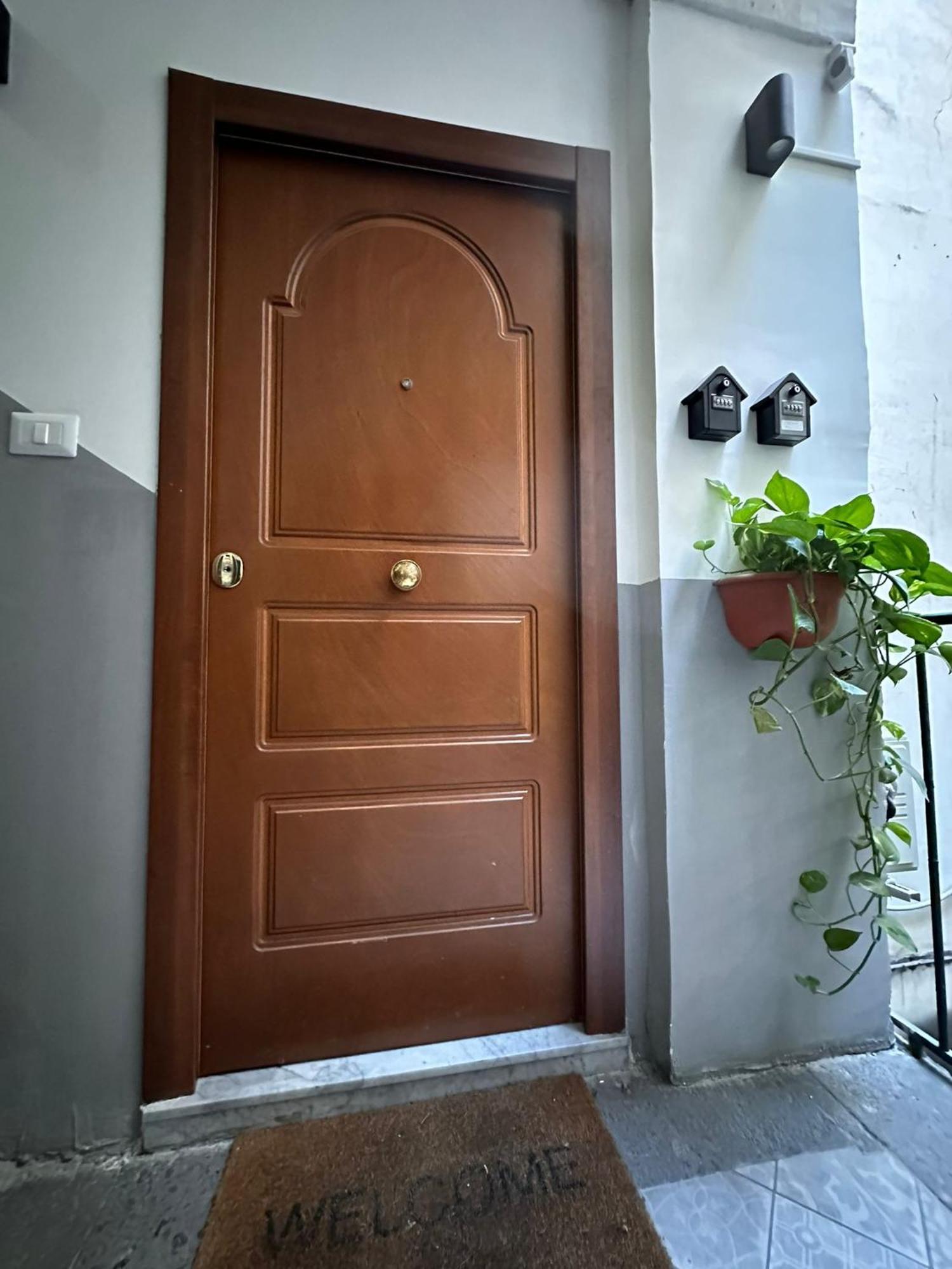 Casa Di Lorenzo เนเปิลส์ ภายนอก รูปภาพ